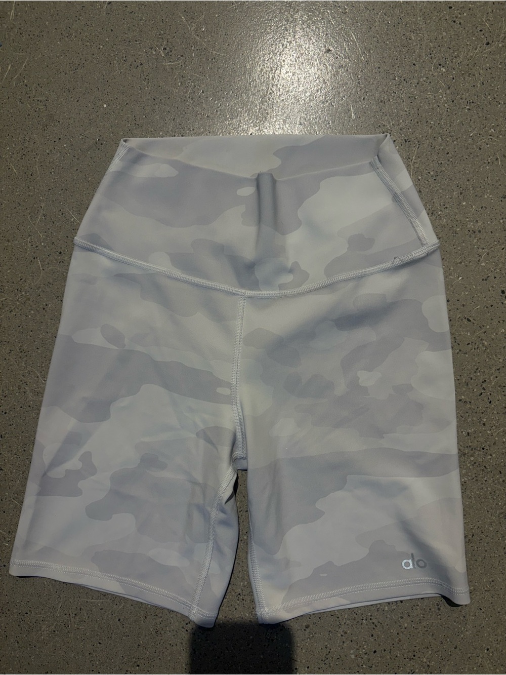 ALO Yoga Light Gray Camo High-Waist Bike Shorts